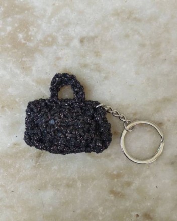 2  μπρελοκ τσαντακι (1)